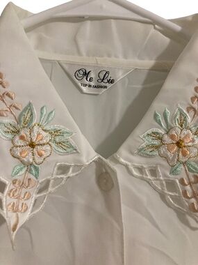 Vintage Me Lie Embroidered Floral Collar Blouse - Off-White w/ Floral Embroidery